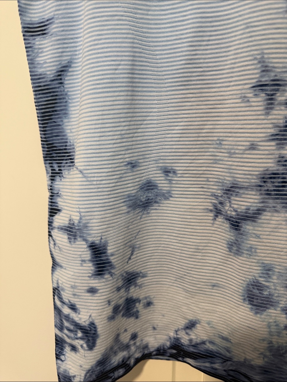 Lululemon Women’s Short Sleeve Tie-Dye Active Tee - Light Blue - Picture 8 of 15